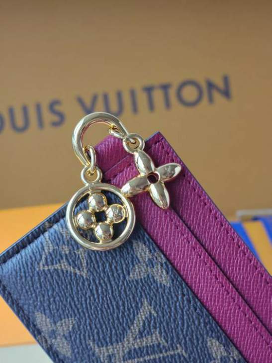 Picture of Louis Vuitton Wallets _SKUfw198953495fw